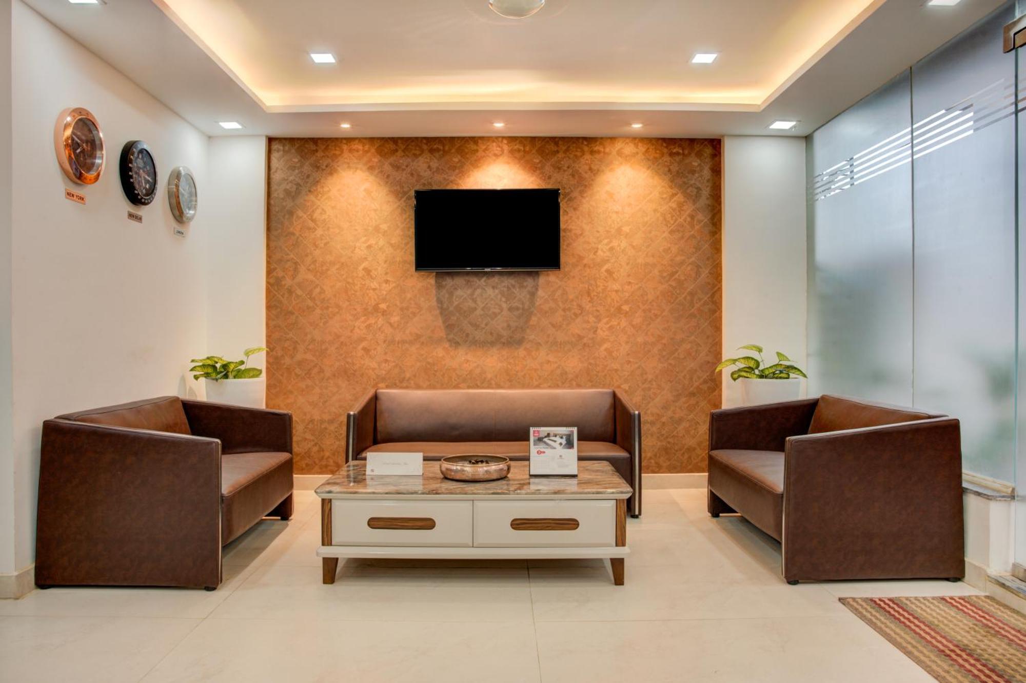 Hotel Sterling Inn Bangalore International Airport Yelahanka Exterior photo